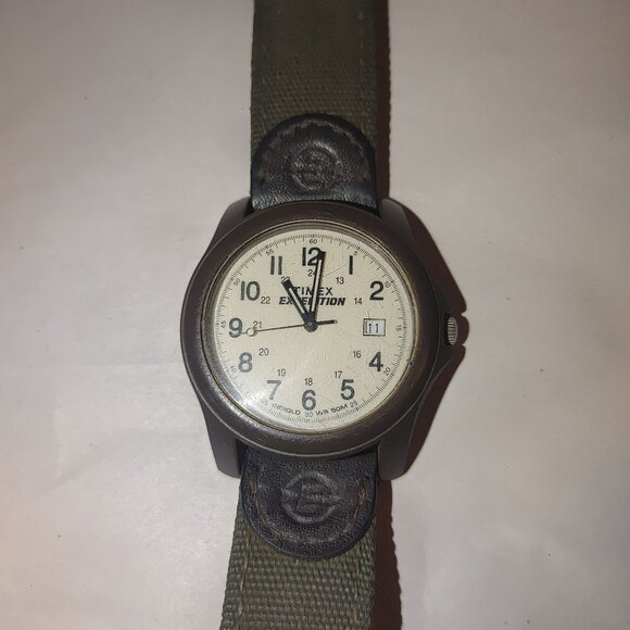 Timex Expedition Mens Watch Vintage Camper Brown Leather Green Fabric Strap 39mm - Picture 3 of 11